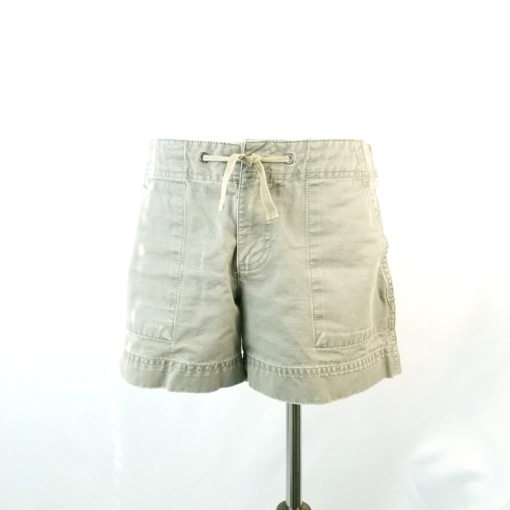 🍎3/$25 Bundle Gap Kaki Green Shorts Size 6 100% Cotton